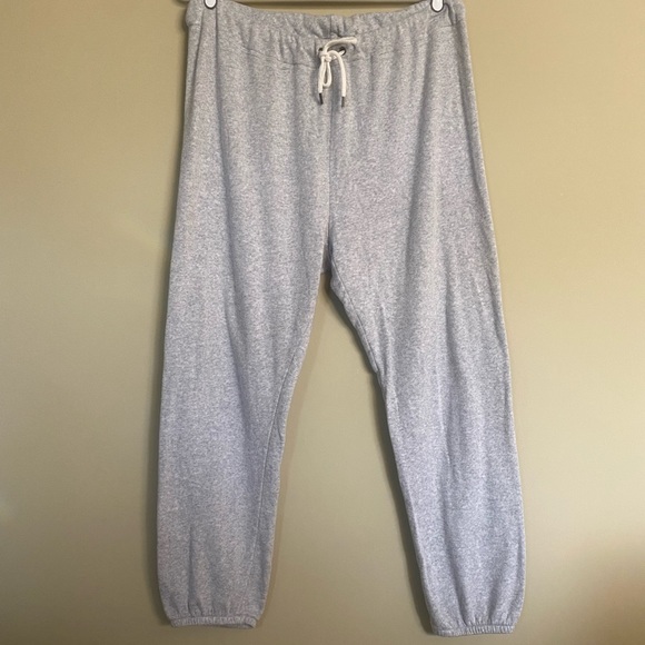 AERIE Easy Jogger - Grey❄️ - Picture 3 of 9